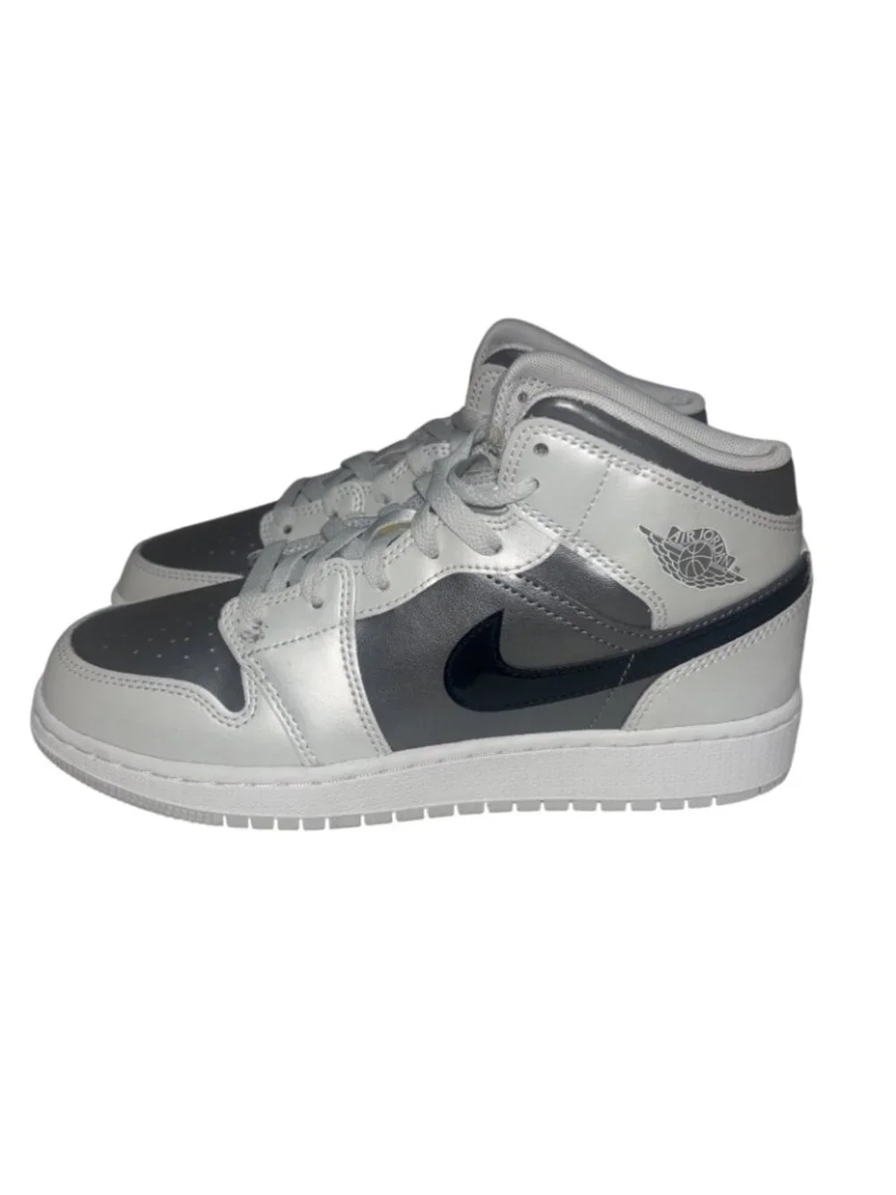 Nike Big Kids Air Jordan 1 Mid SE Athletic Shoes Grey/White  Size 5Y